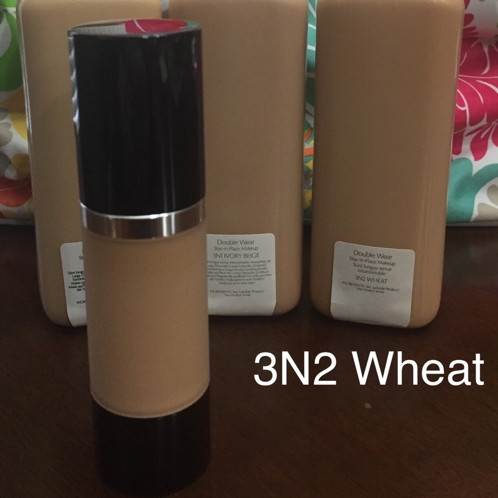 Estée Lauder Double Wear w/ Pump - 3N2 Wheat